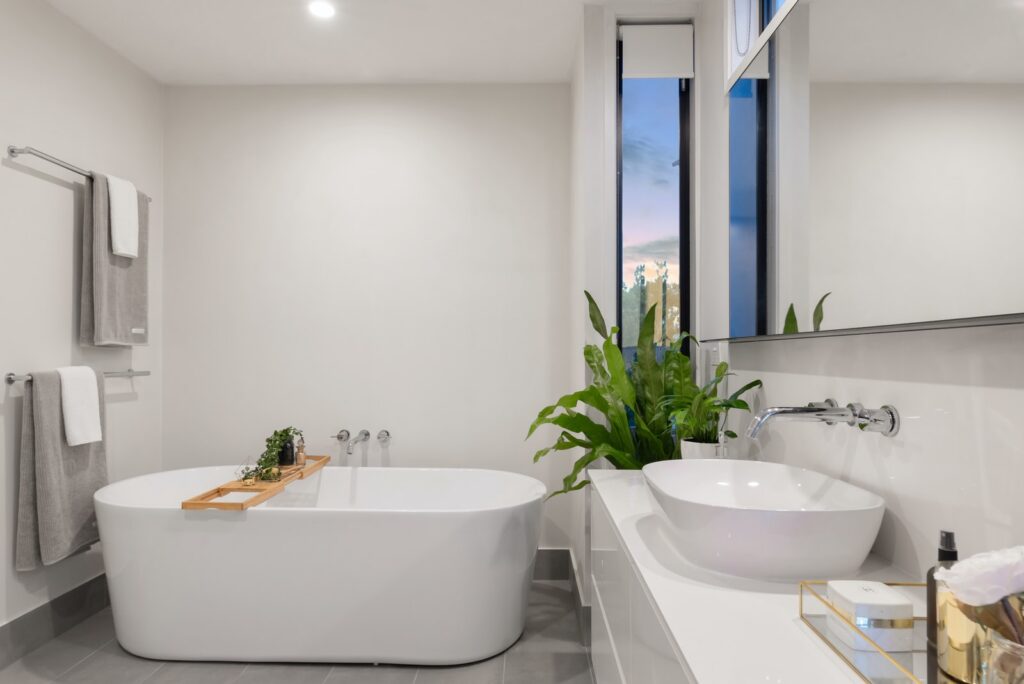 Bathroom Remodeling Contractors in Studio City CA